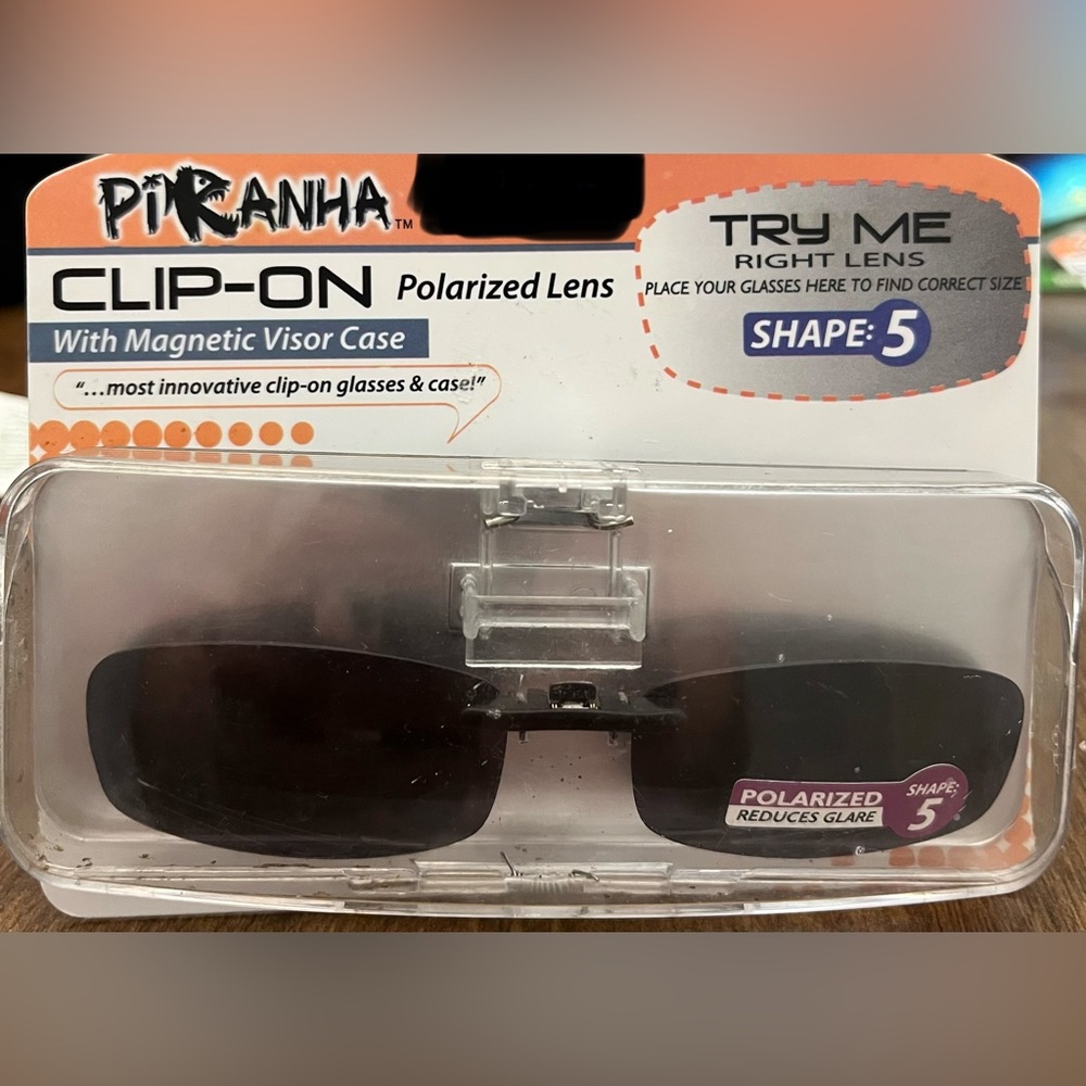 Piranha Clip-On Polarized Lens Glasses - Black